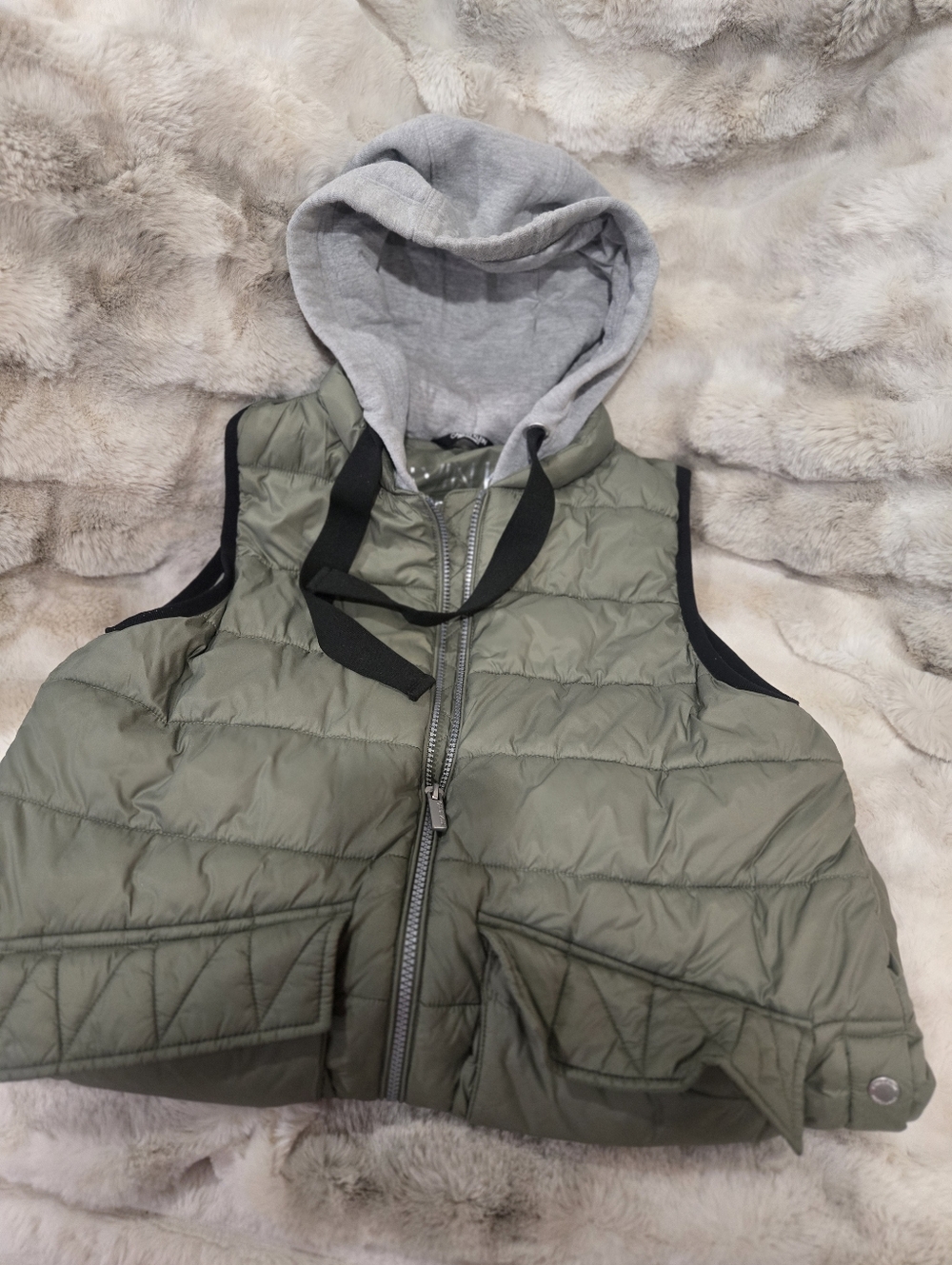 Calvin Klein Performance Quilted Hooded Vest in Olive Green and Heather Gray - Picture 2 of 4